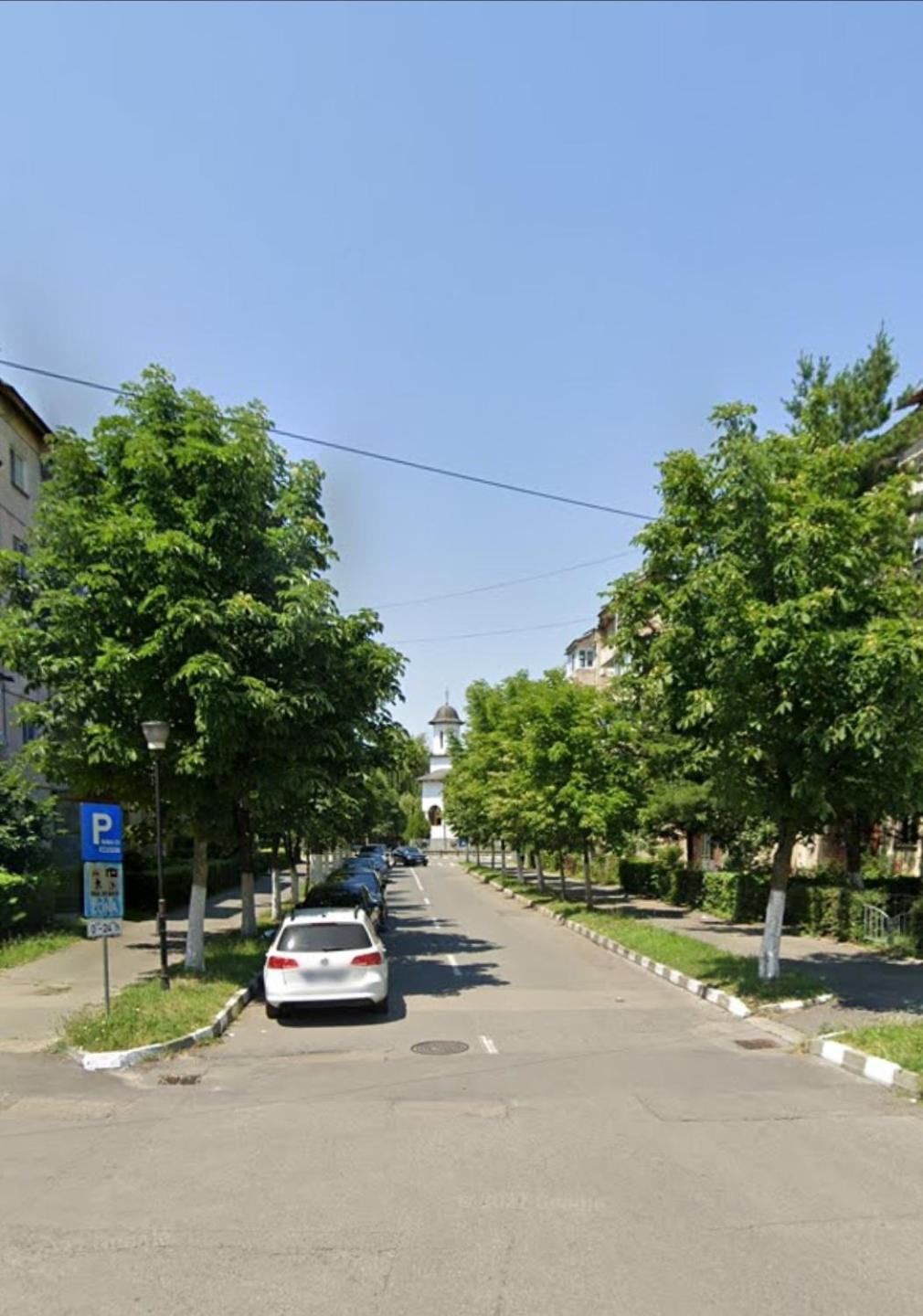 Central Modern View Ap Римніку-Вилча Екстер'єр фото